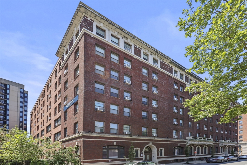122 Chestnut St #L003 — photo
