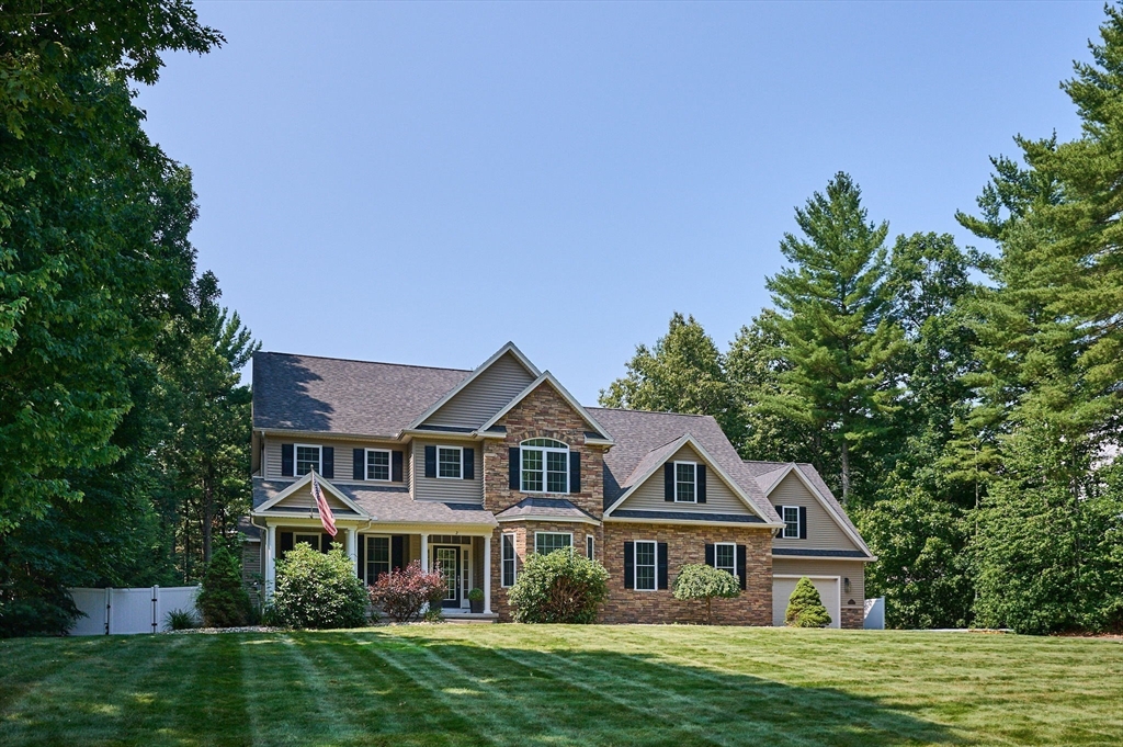 2 Kevin Dr — photo