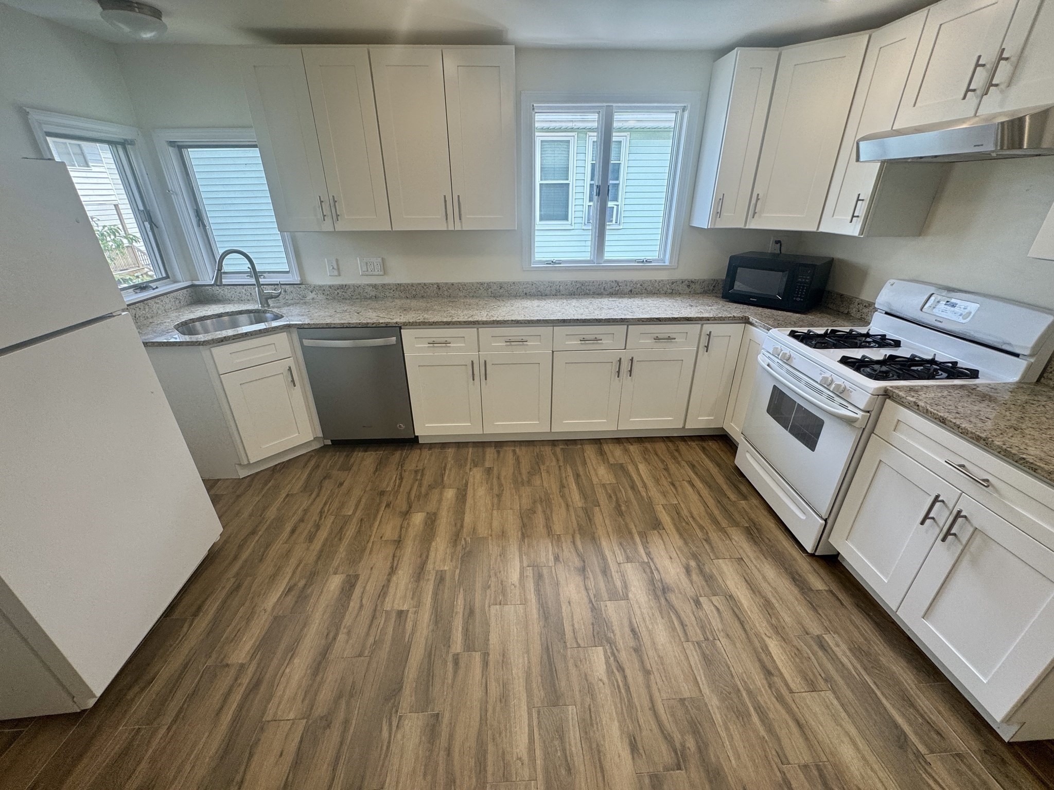 45 Woods Ave #45 — photo