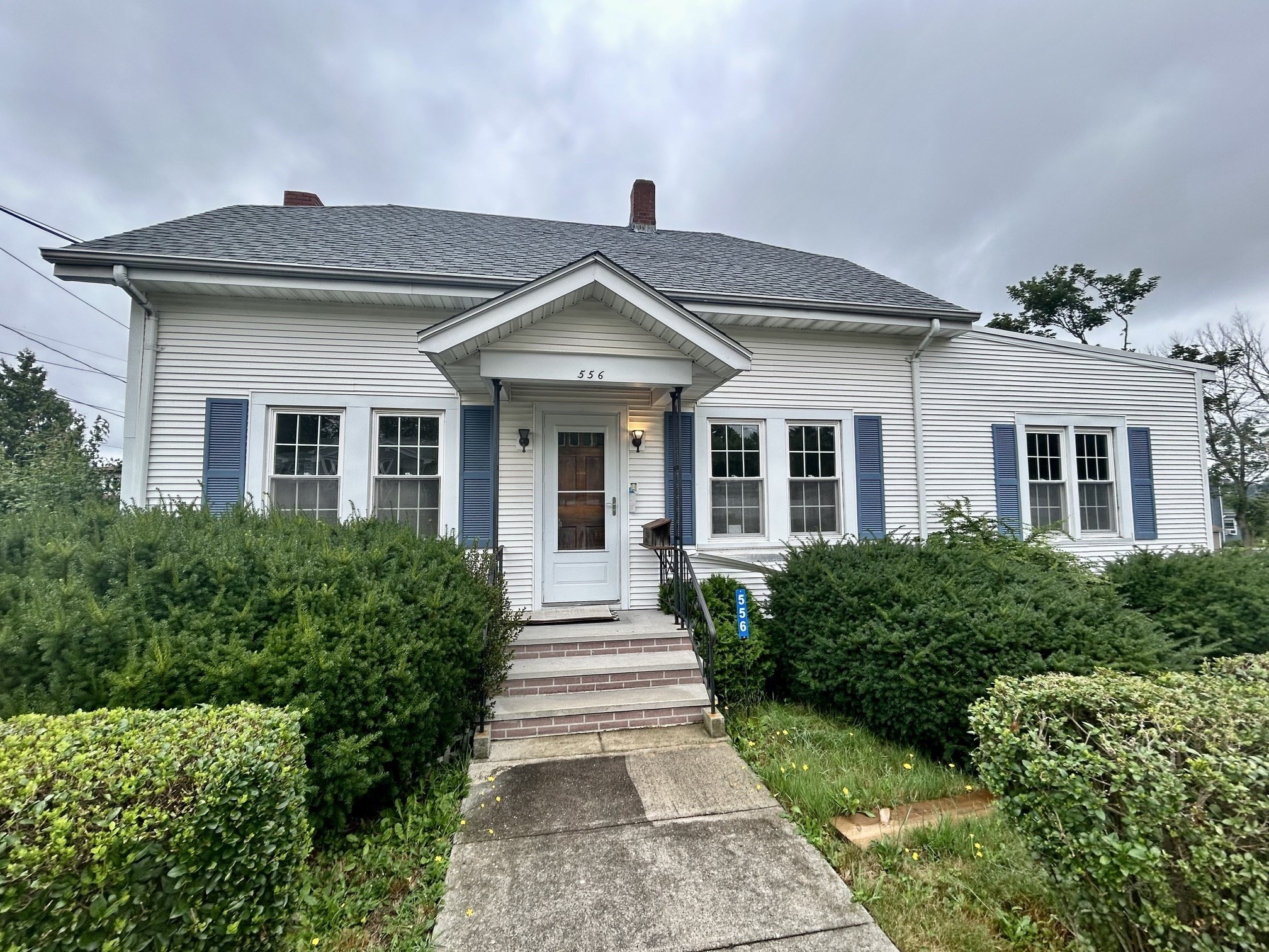 556 Brayton Ave — photo
