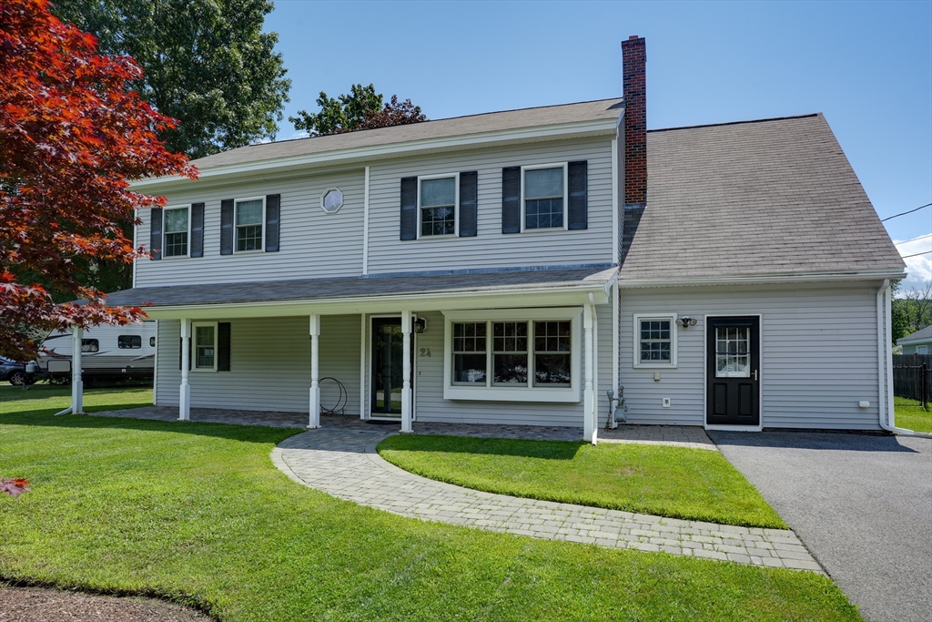 24 Reo Rd — photo
