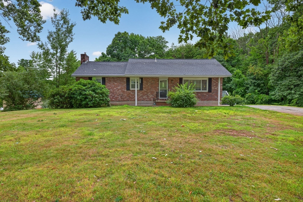 39 Rice Corner Road, Brookfield MA 01506