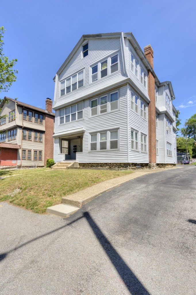 377 Chandler St #1 — photo