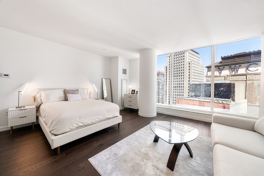 430 Stuart Street #1518 — photo