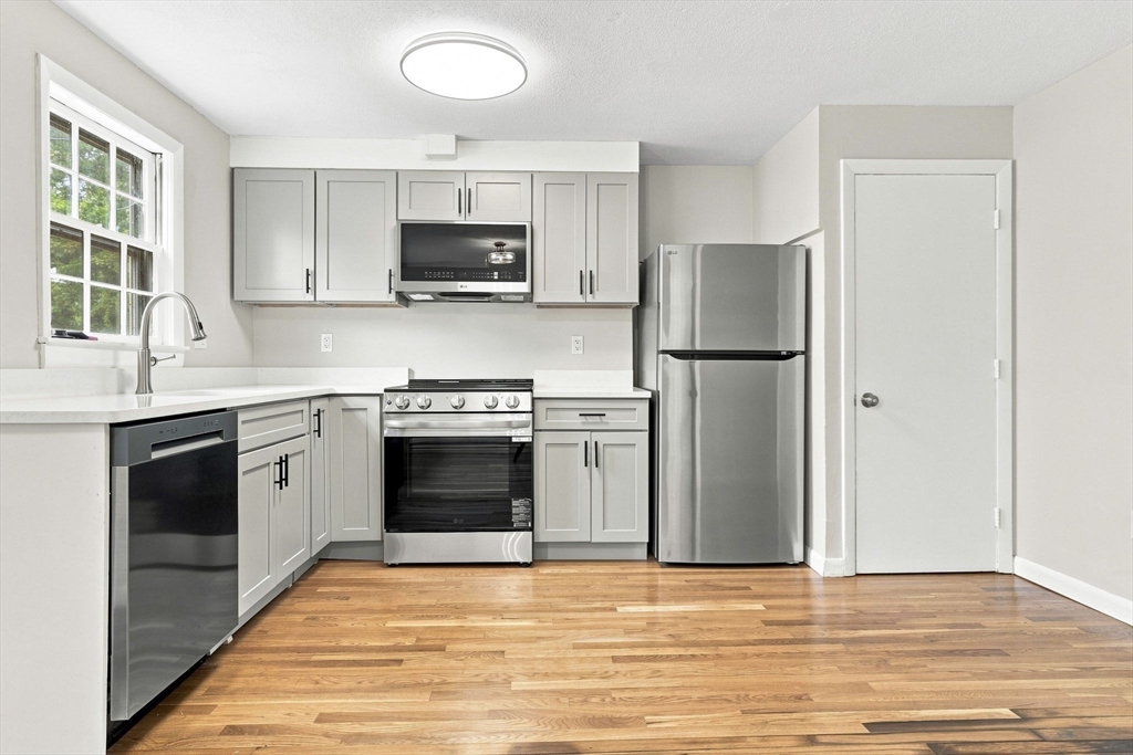 1-B Lorenzo St — photo