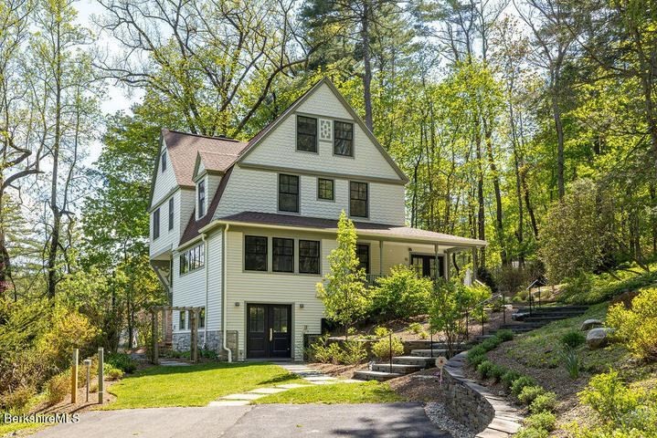10 Berkshire Heights — photo