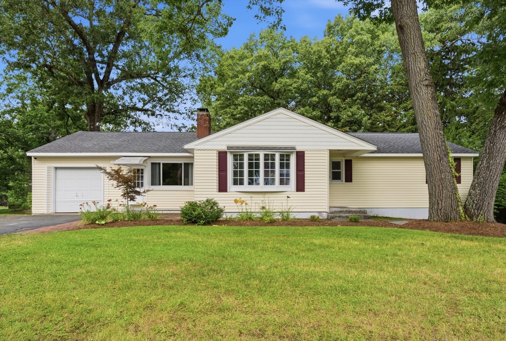 28 Intervale Road, Springfield, MA 01118