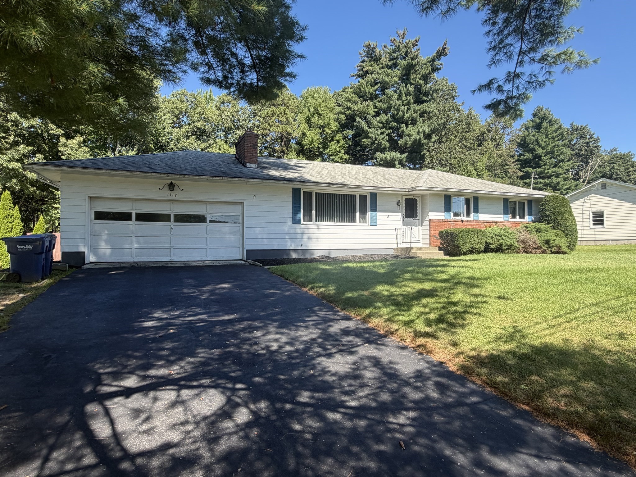 1117 Overlook Dr — photo