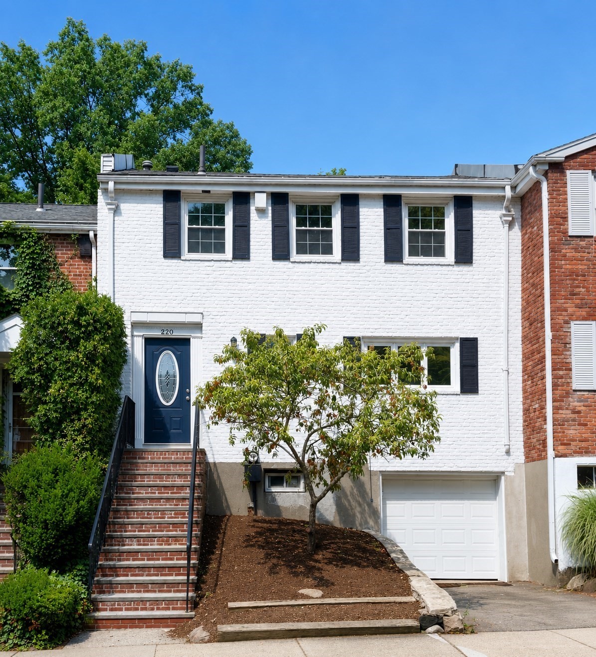 220 Kent Street #220 — photo