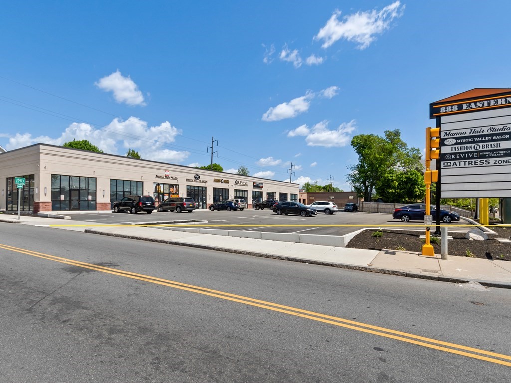 888 Eastern Ave. #5 — photo