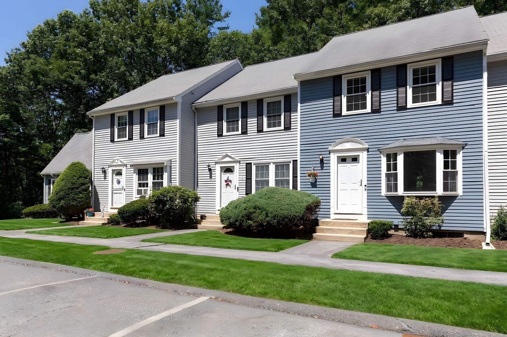 8 Spruce Tree Ln #28 — photo