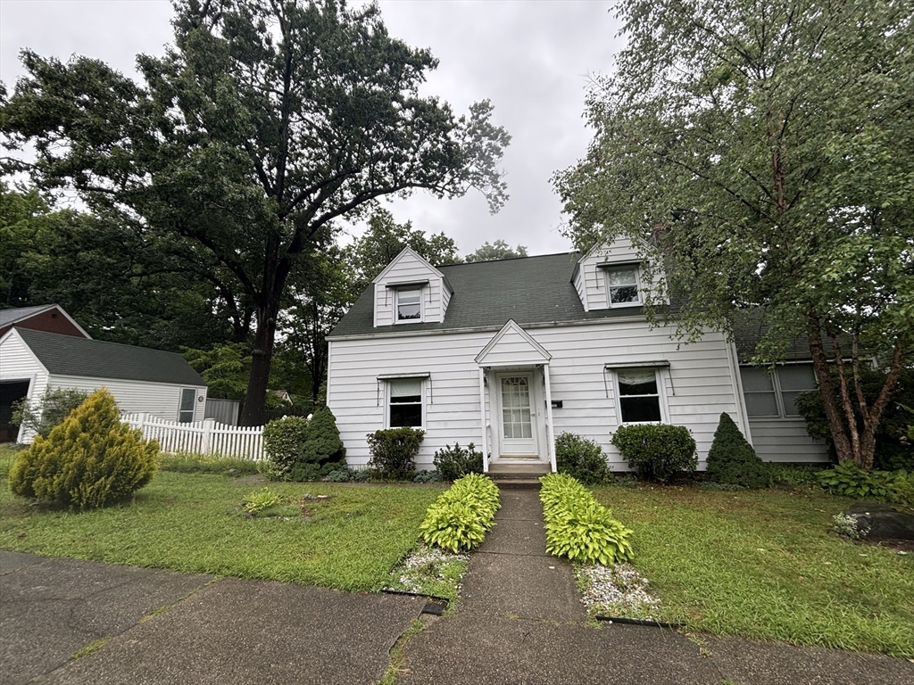 137 Appleton St — photo