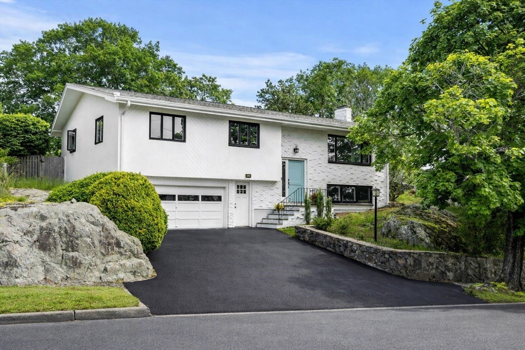 20 Parsons Dr. — photo