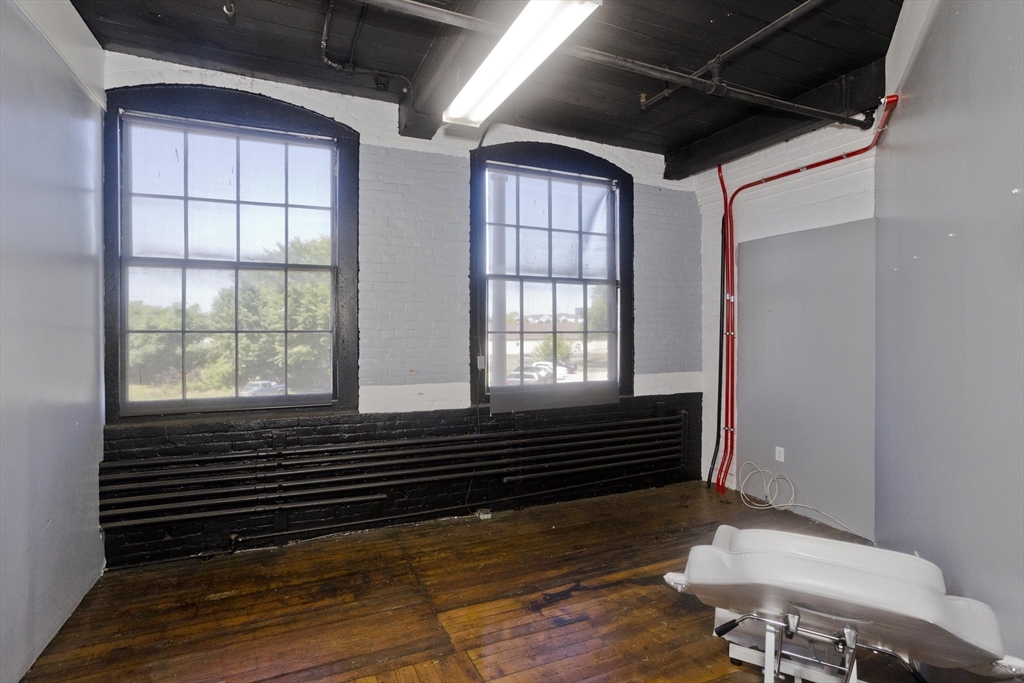 125-143 Main St #208 — photo