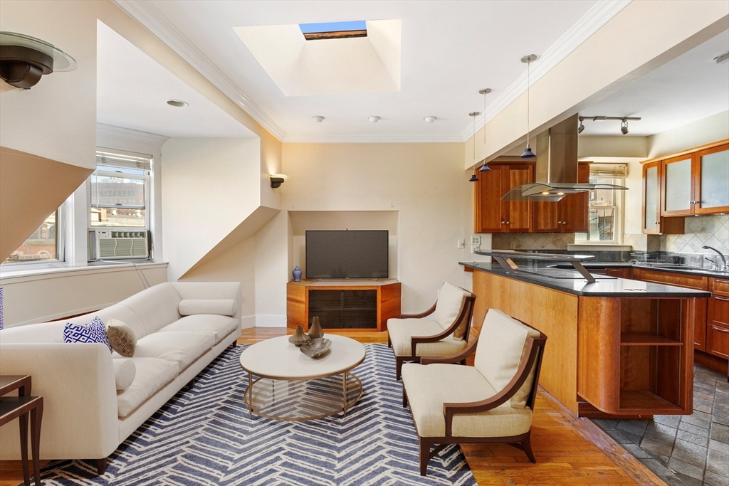 41 Worcester Sq Ph — photo