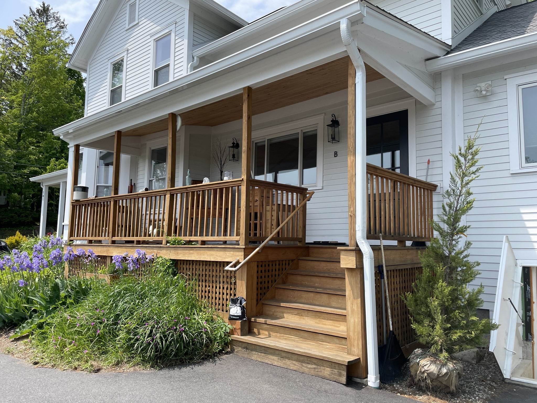 181 Main Street #B — photo
