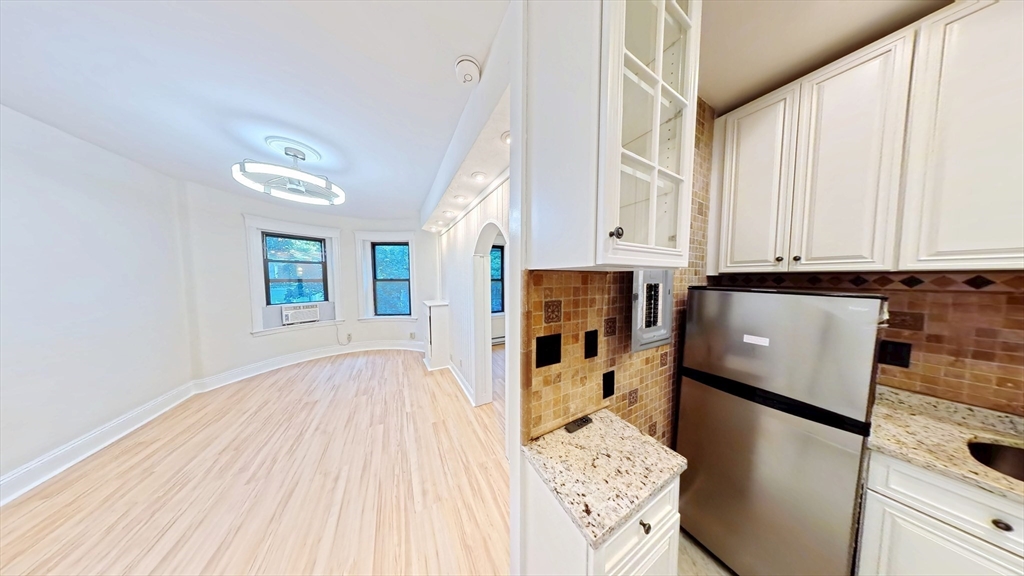 40 Winchester St #8 — photo