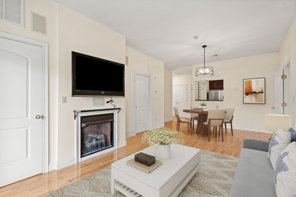 40 Heather St #314 — photo