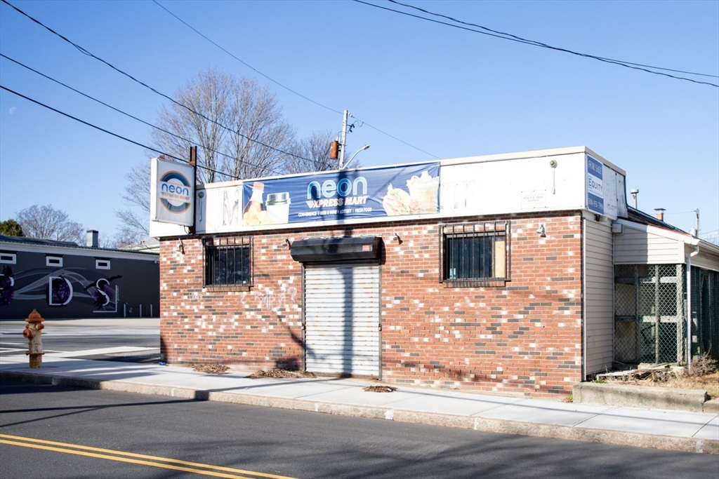 1555 Stafford Road, Fall River, MA 02721