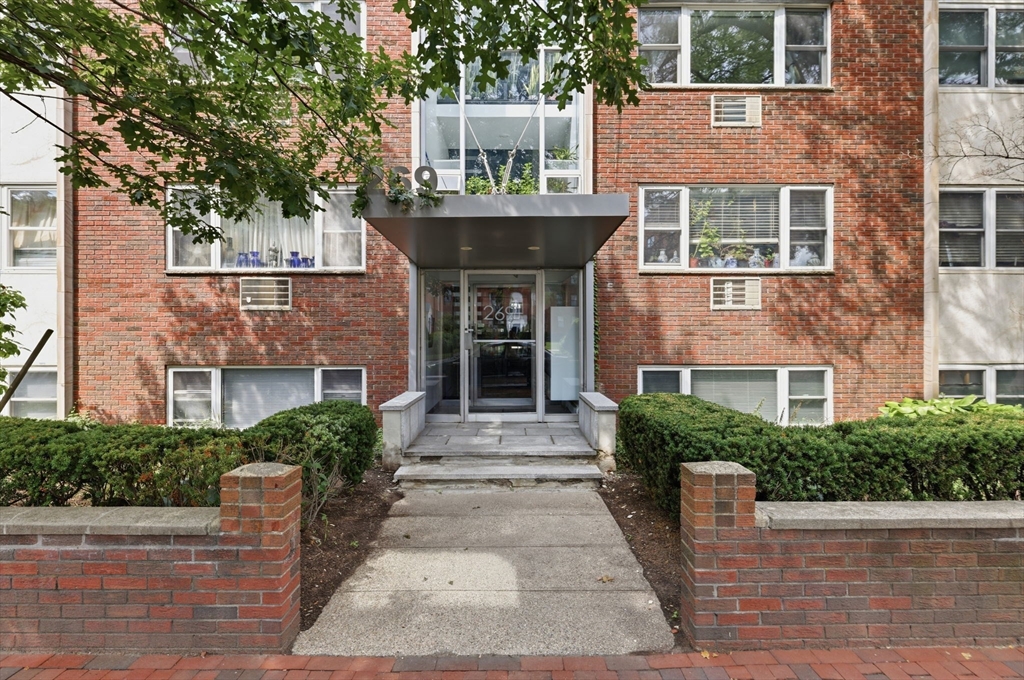 269 Harvard St #14 — photo
