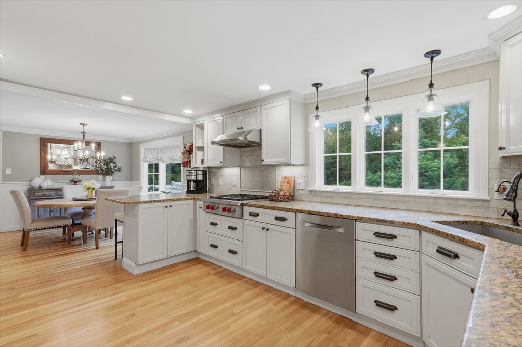 9 Tapley Road, Lynnfield, MA 01940 — photo 3