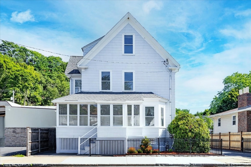20 Beach St. — photo