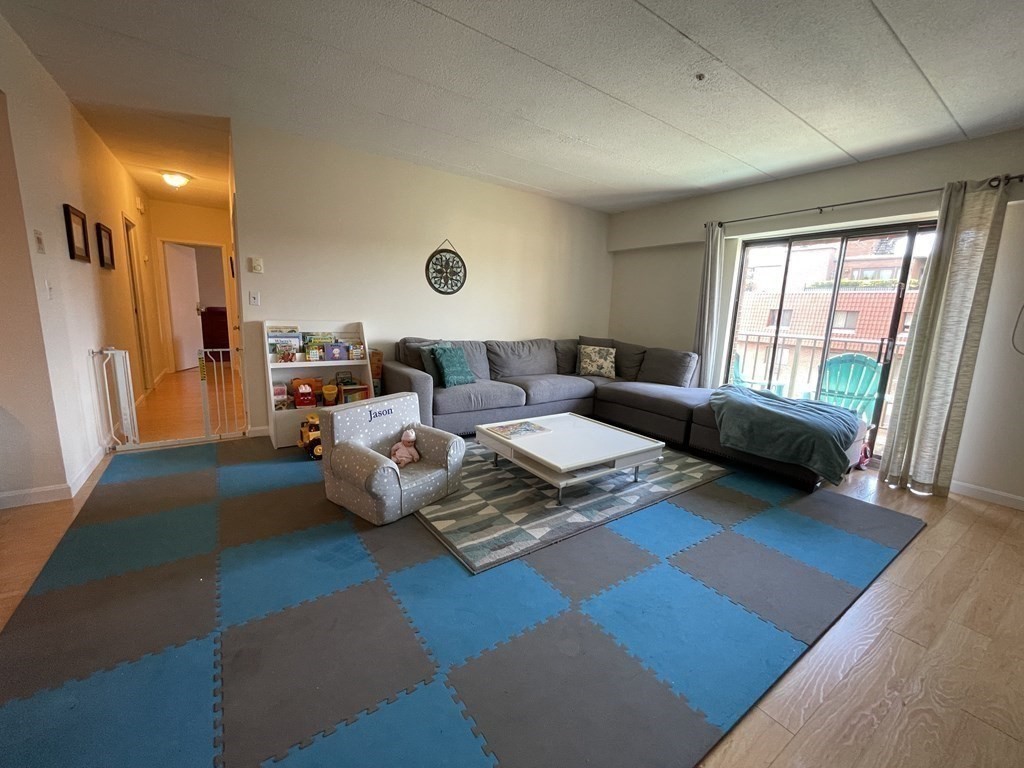 135 Pleasant St #601 — photo
