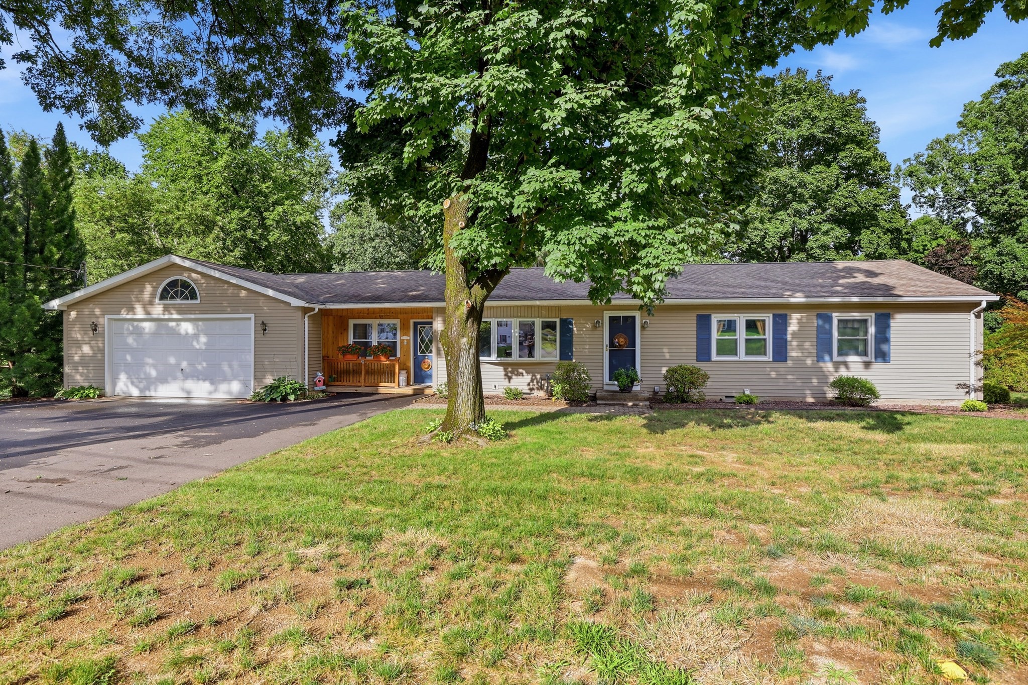 8 Linwood Dr — photo