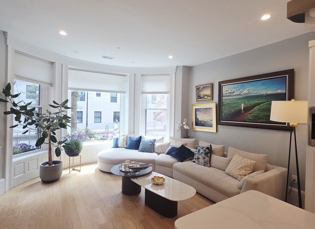 25 Bay State Road #1, Boston, MA 02215