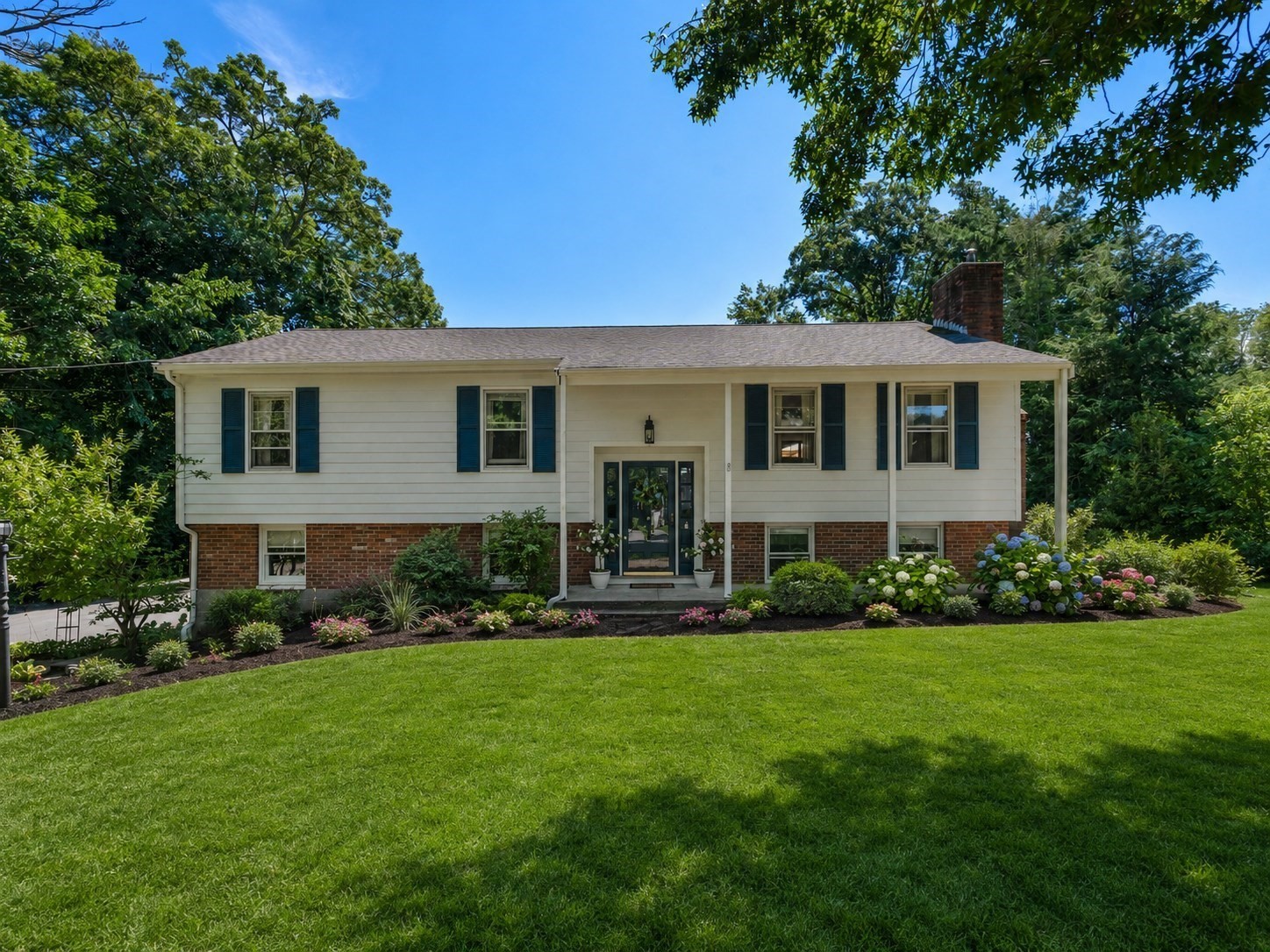 23 Inland Rd — photo