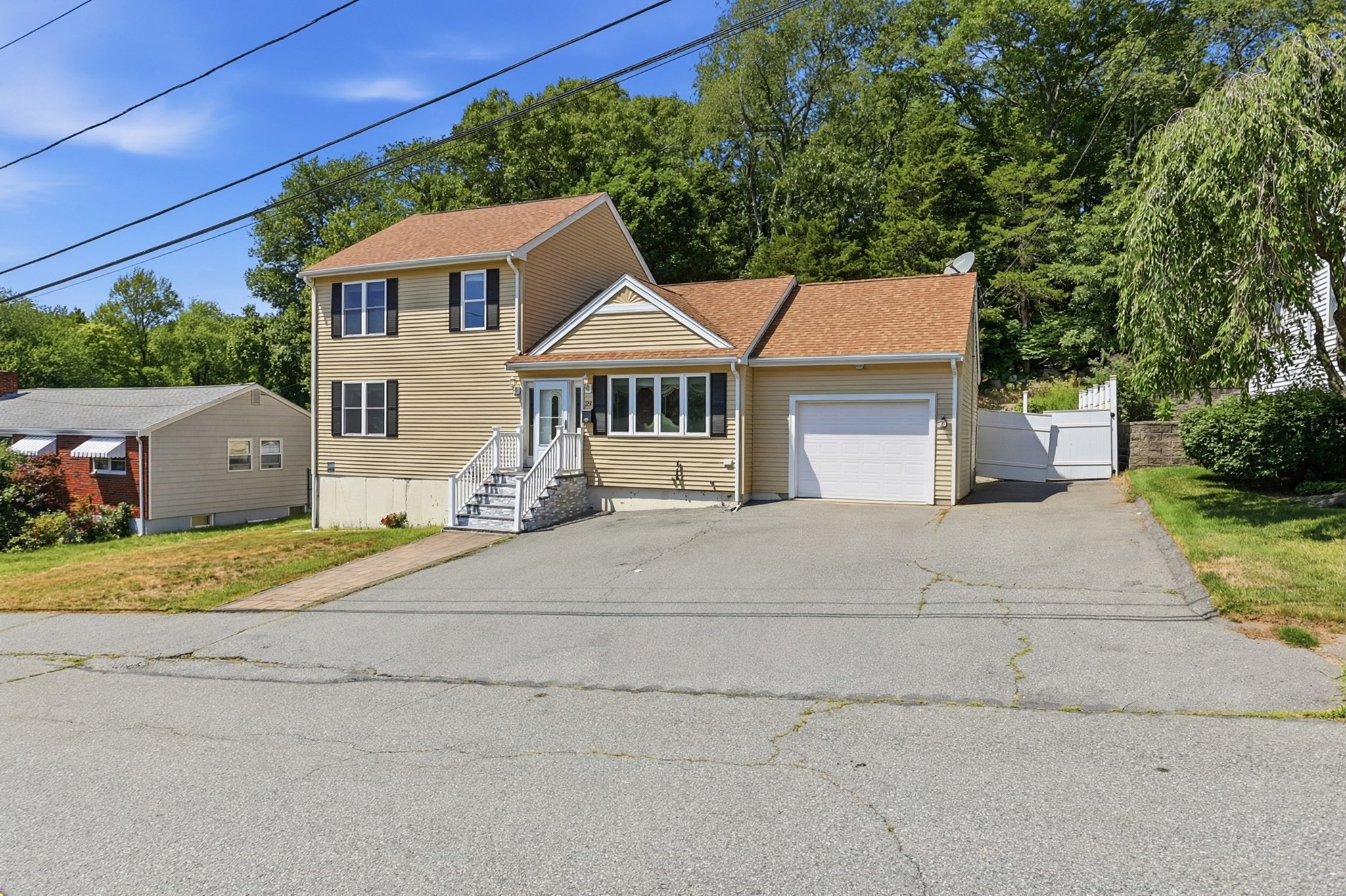 39 Sunflower Road, Holbrook, MA 02343 — photo 2