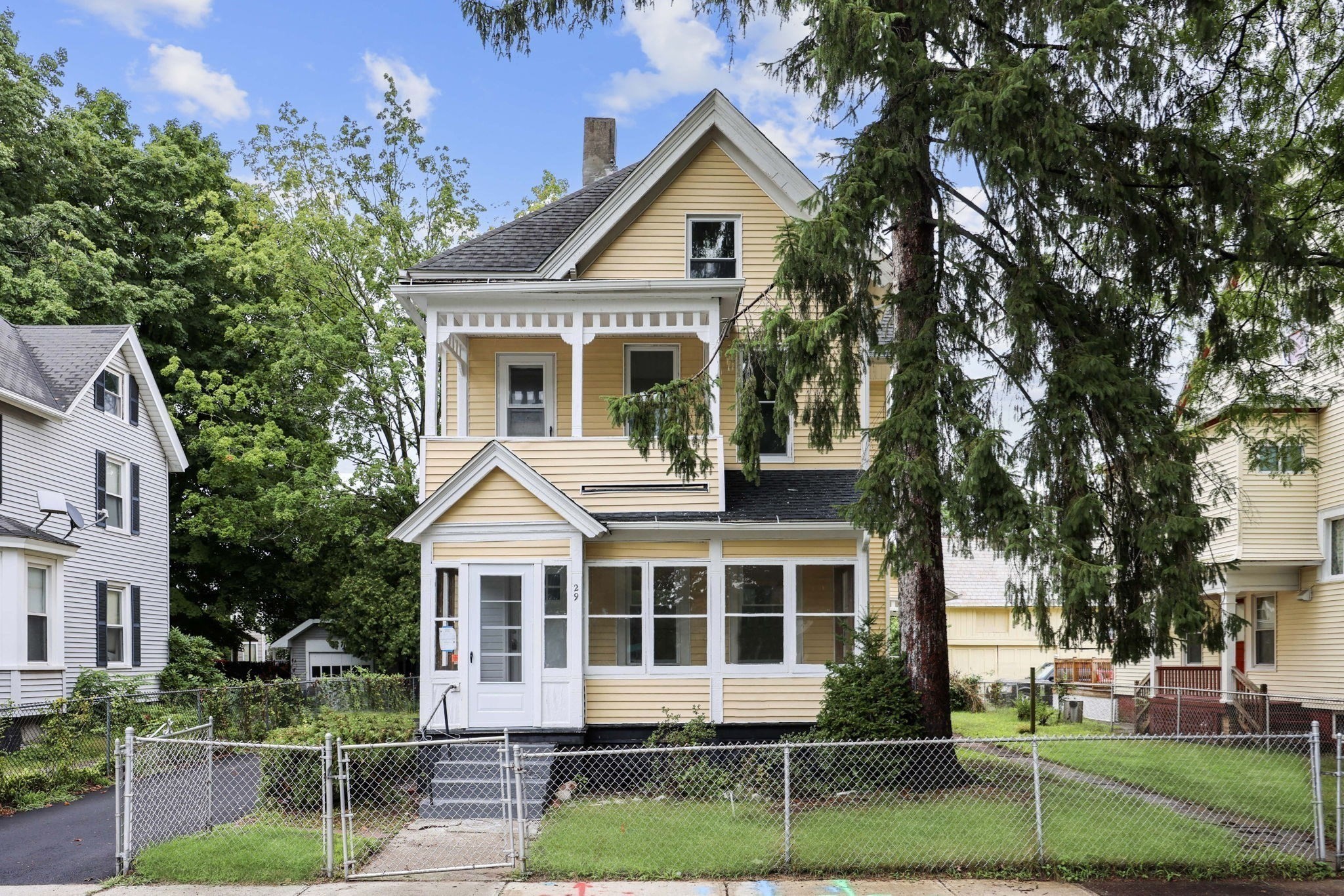 29 Yale Street, Springfield, MA 01109 — photo 2