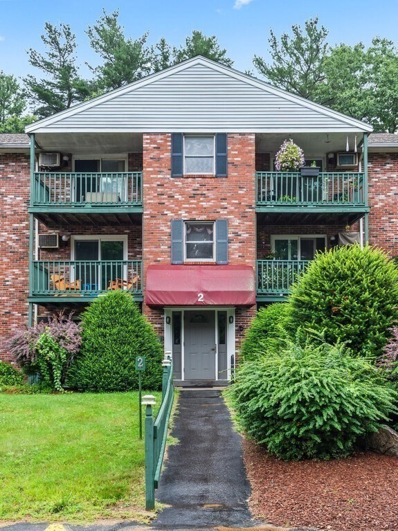 75 Huntoon Memorial Hwy #2 2-2 — photo