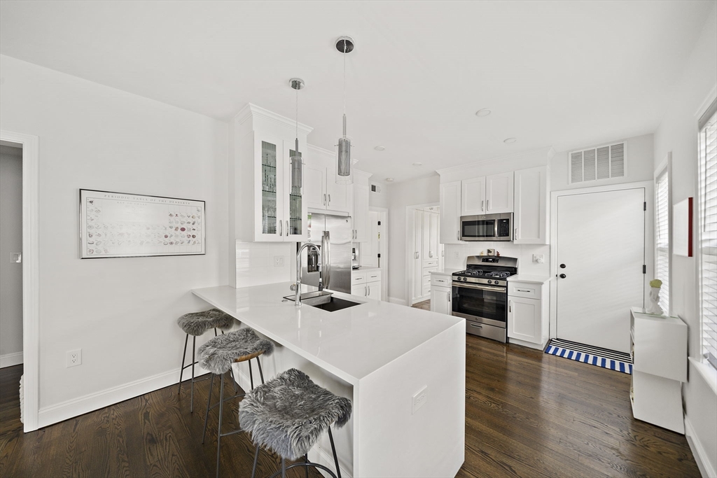27 Whitten St #2 — photo