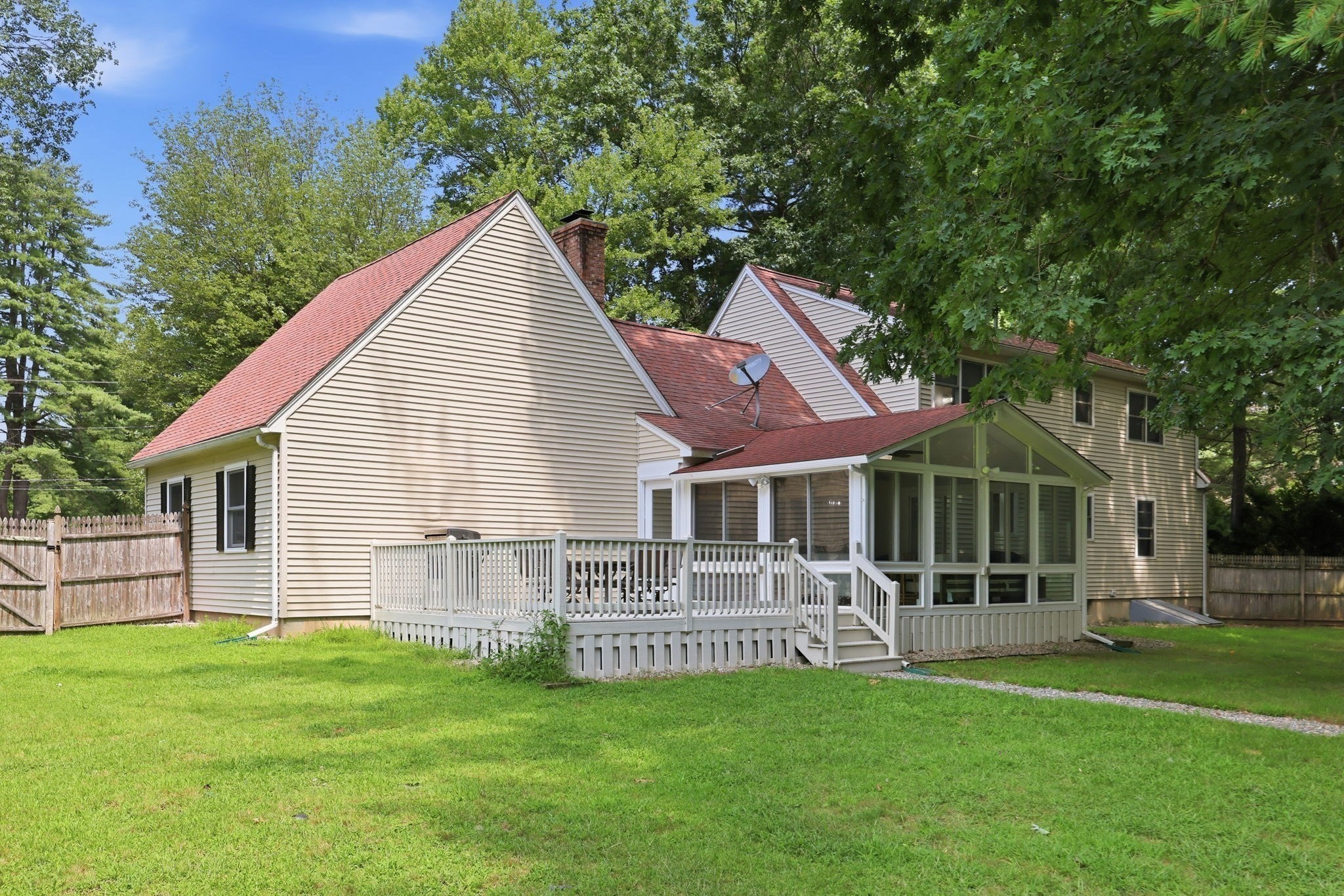 471 Porter Road, East Longmeadow, MA 01028 — photo 2