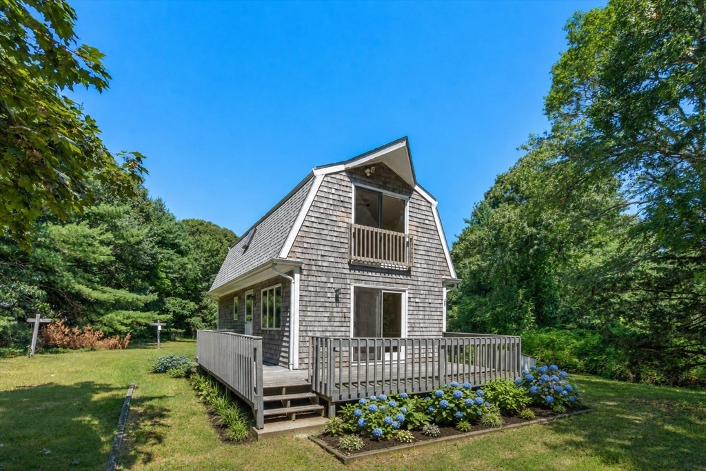 32 Acushnet Rd — photo