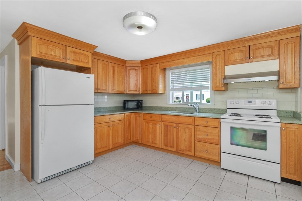 37 Kenmore Road, Waltham, MA 02453 — photo 3