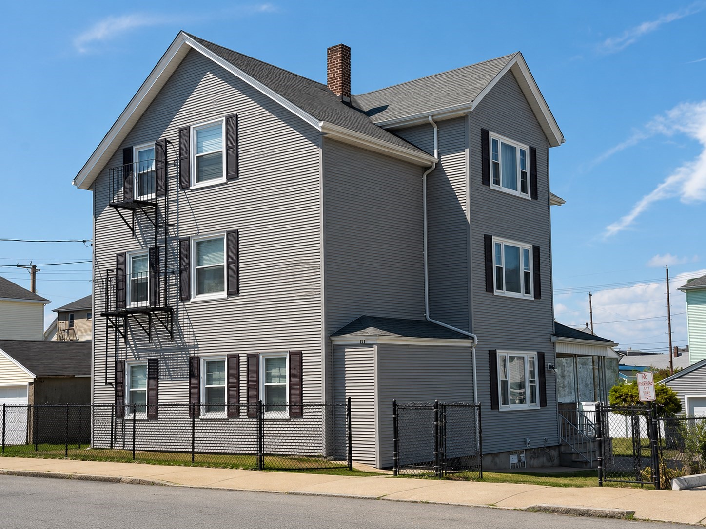 90 Aetna St #1 — photo