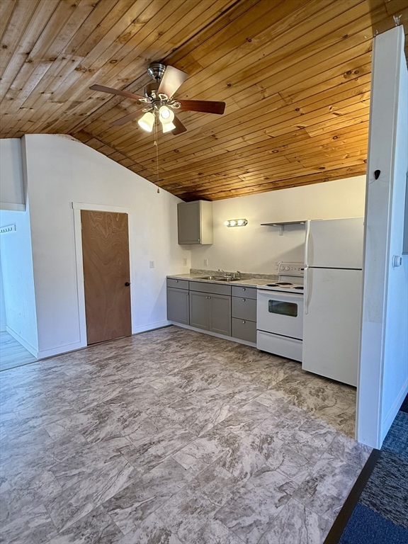23 Bridge Road #1, Salisbury, MA 01952