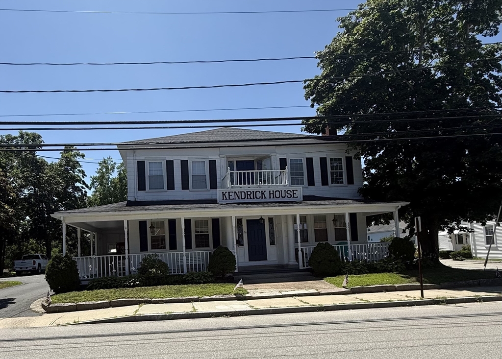 76 High Street, Wareham, MA 02571