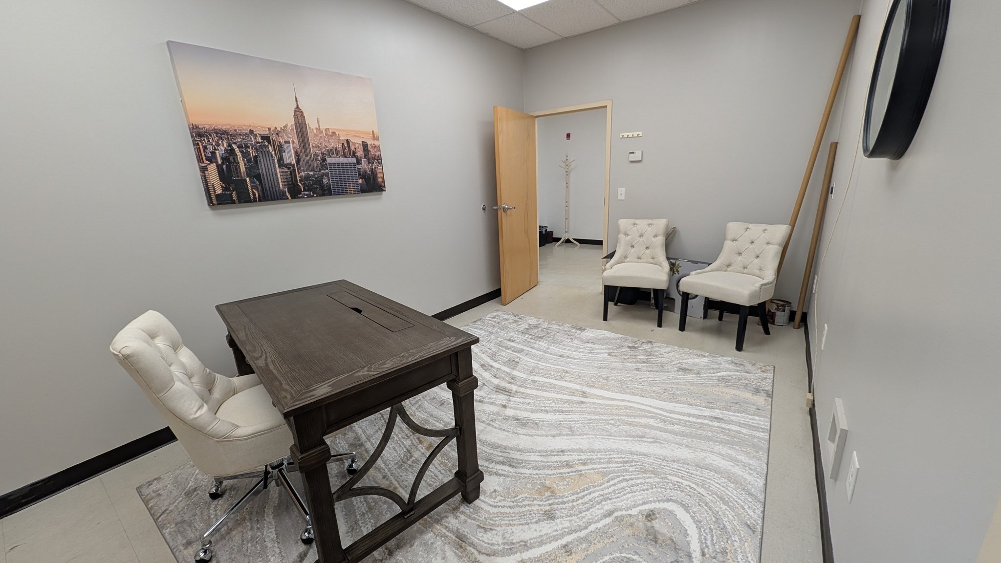424 E Washington St #3 — photo