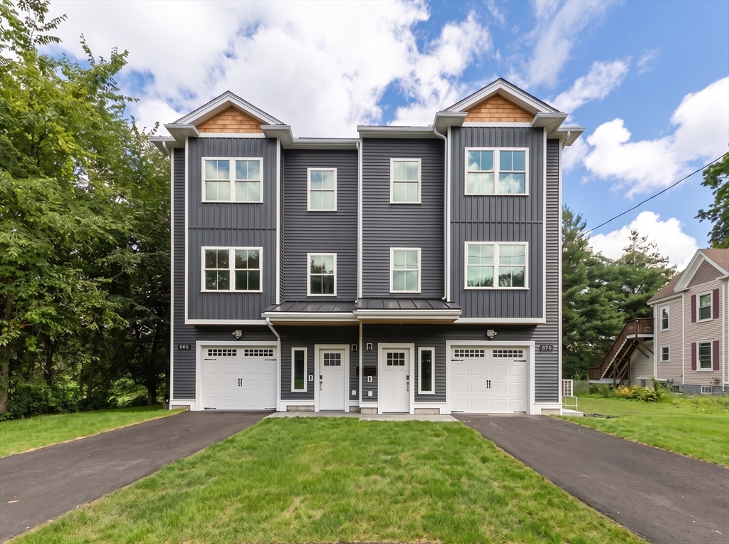 65 Dunstable Rd #B — photo