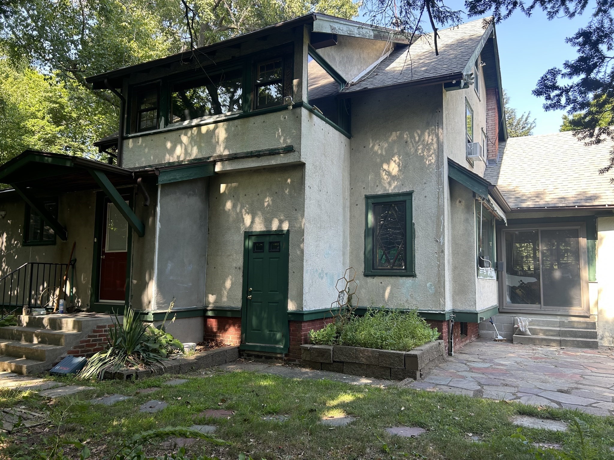 140 Atwater Ter — photo