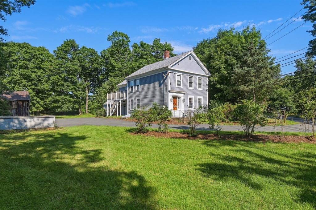 229-261 Belchertown Road, Amherst, MA 01002