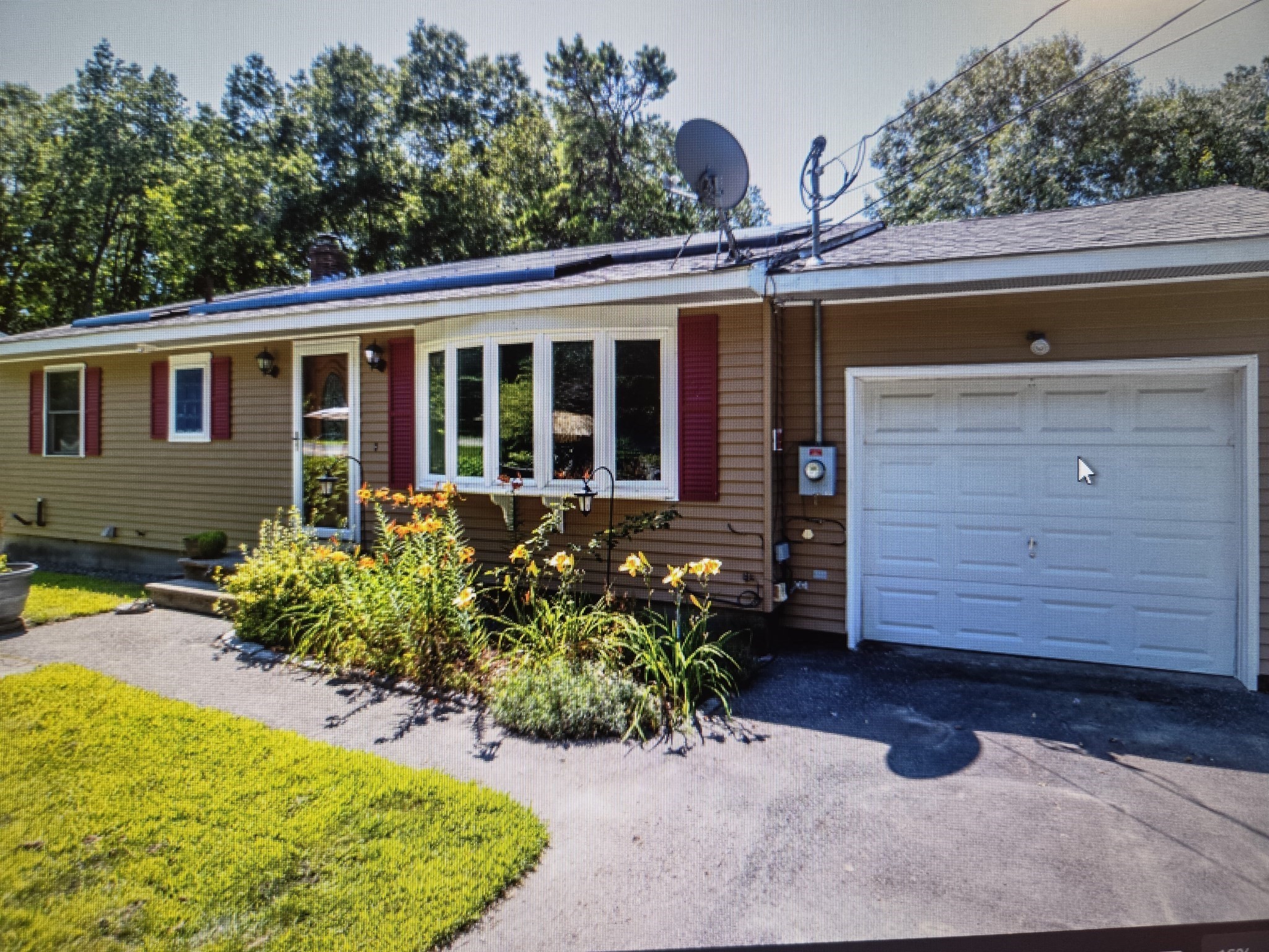 54 Lancaster Rd — photo