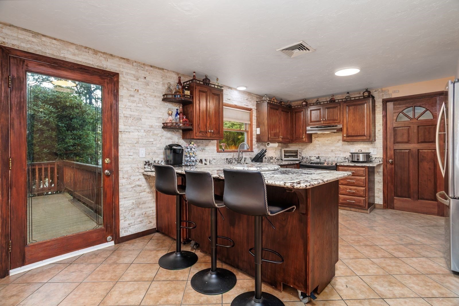 54 Lancaster Road, Clinton MA 01510 — photo 2