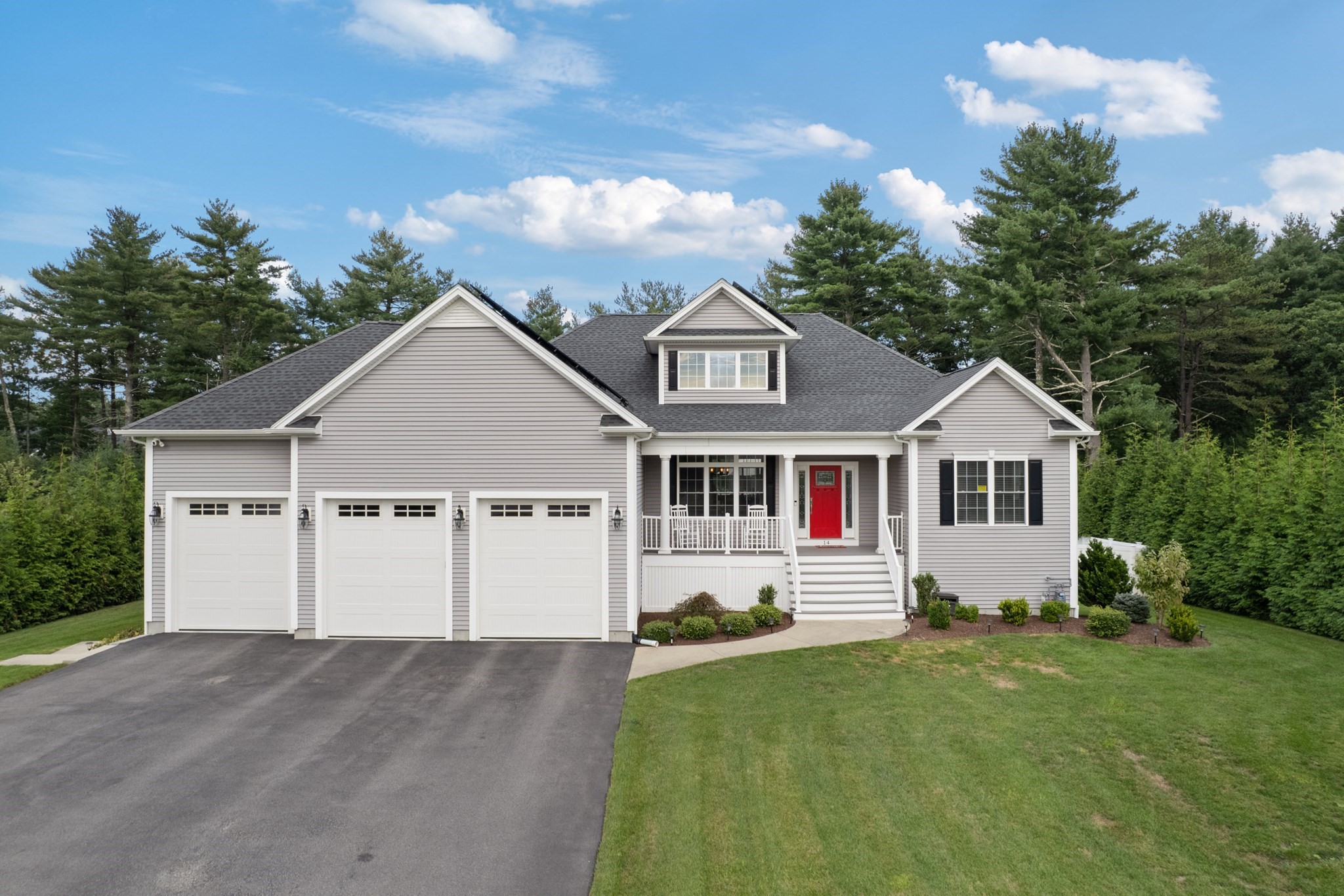 14 Stone Ridge Dr — photo