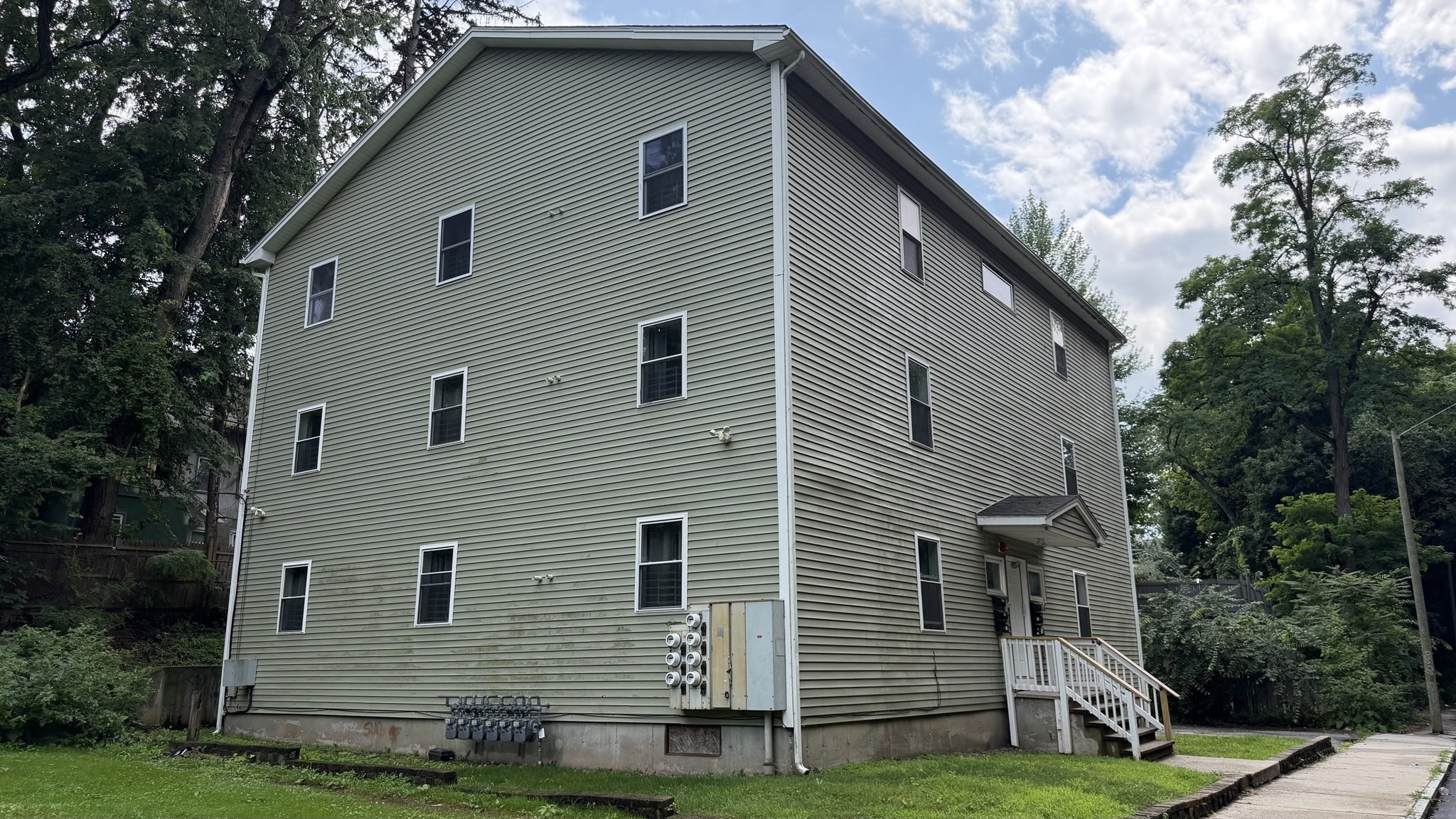 174 Locust Street, Springfield, MA 01108 — photo 3
