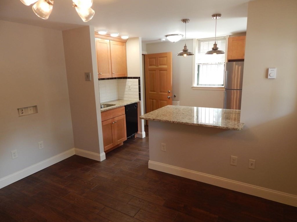 31 Decatur #B — photo
