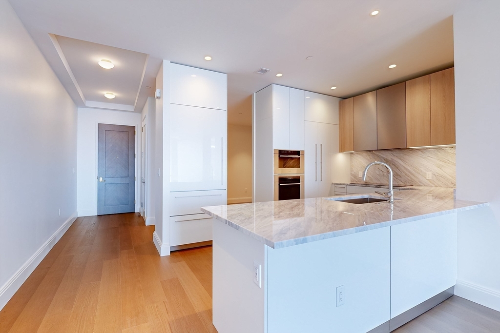 240 Devonshire Street #4109 — photo
